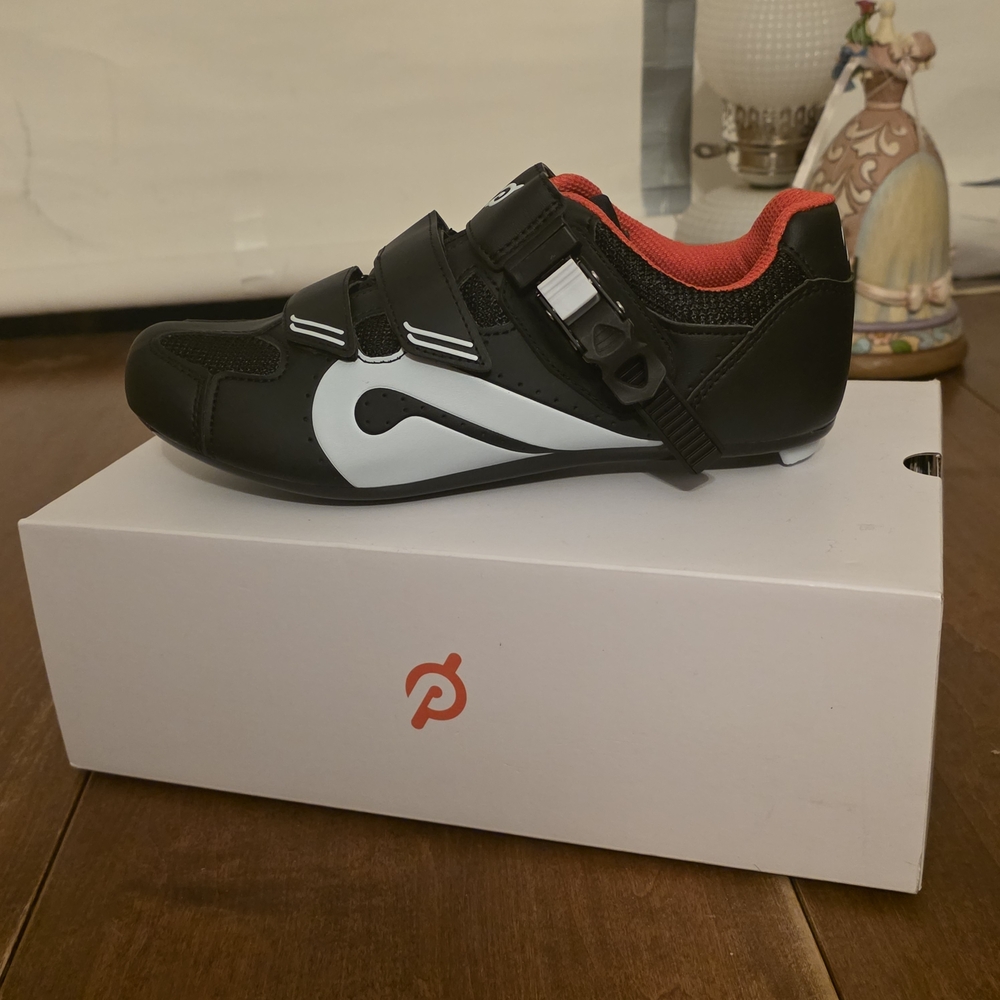 New With Box Peloton Black and Red Athletic Shoes Cycling Size 39
